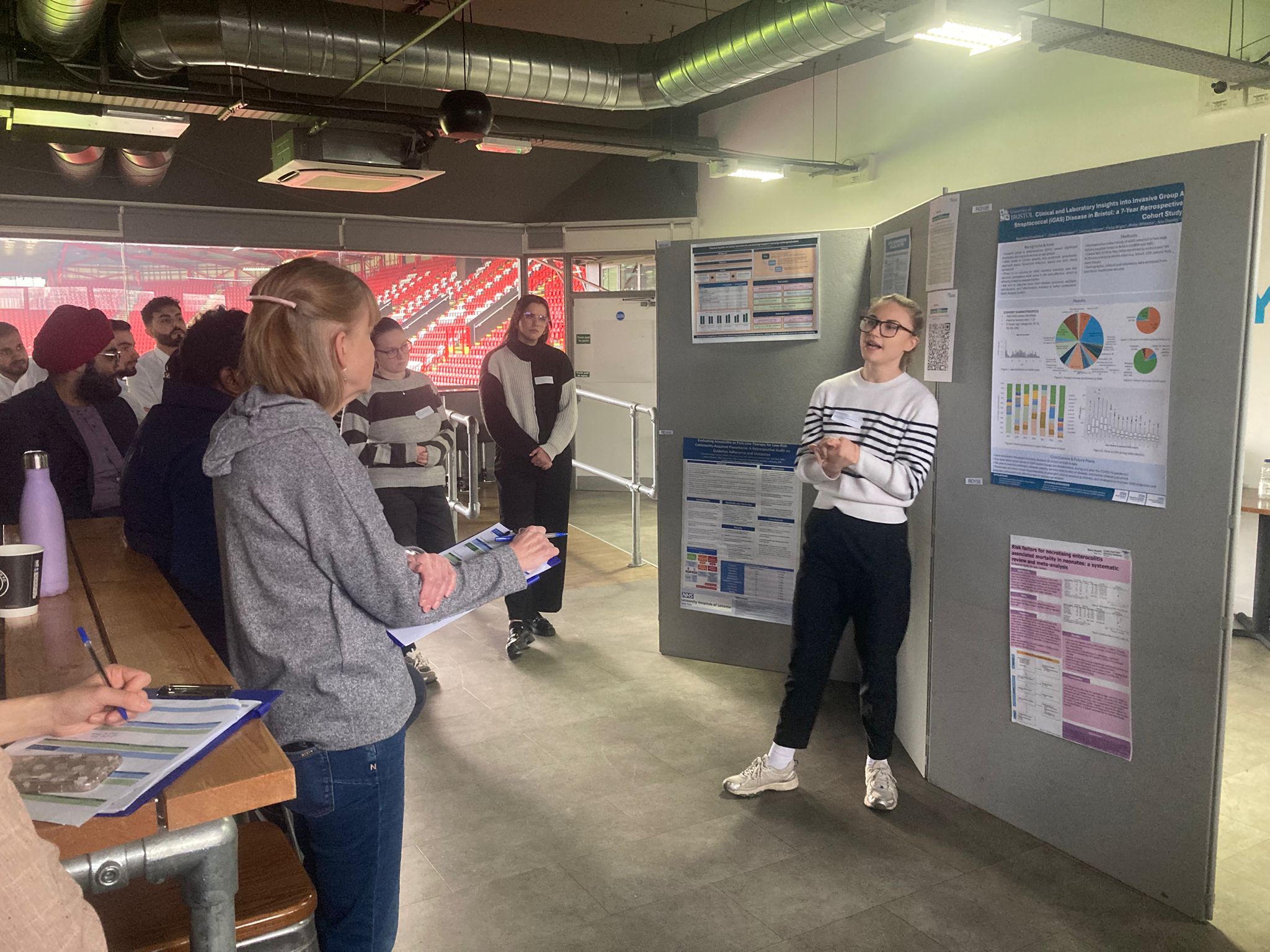 Image of foundation doctor presenting their poster abstract